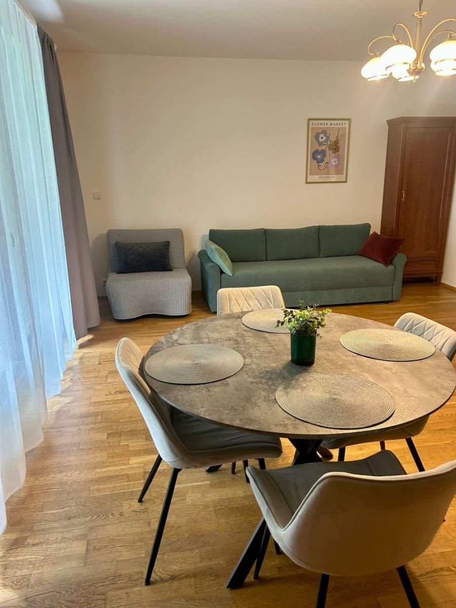 Prenájom bytu 2-izbový 62 m², Lindleyova, Praha, Praha Prenájom bytu 2-izbový 62 m², Lindleyova, Praha, Praha