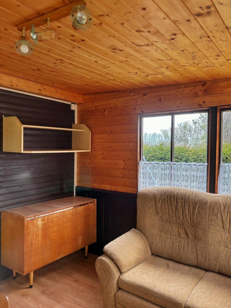 Predaj rekreačného objektu 58 m², pozemek 380 m², Černíny, Středočeský kraj Predaj rekreačného objektu 58 m², pozemek 380 m², Černíny, Středočeský kraj