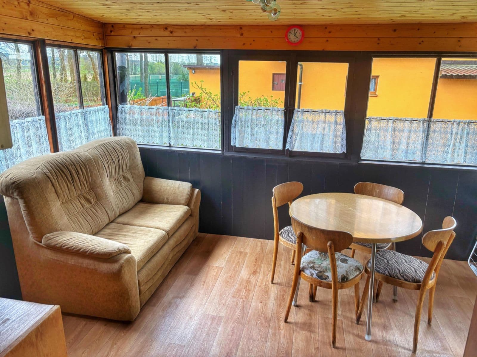 Predaj rekreačného objektu 58 m², pozemek 380 m², Černíny, Středočeský kraj Predaj rekreačného objektu 58 m², pozemek 380 m², Černíny, Středočeský kraj