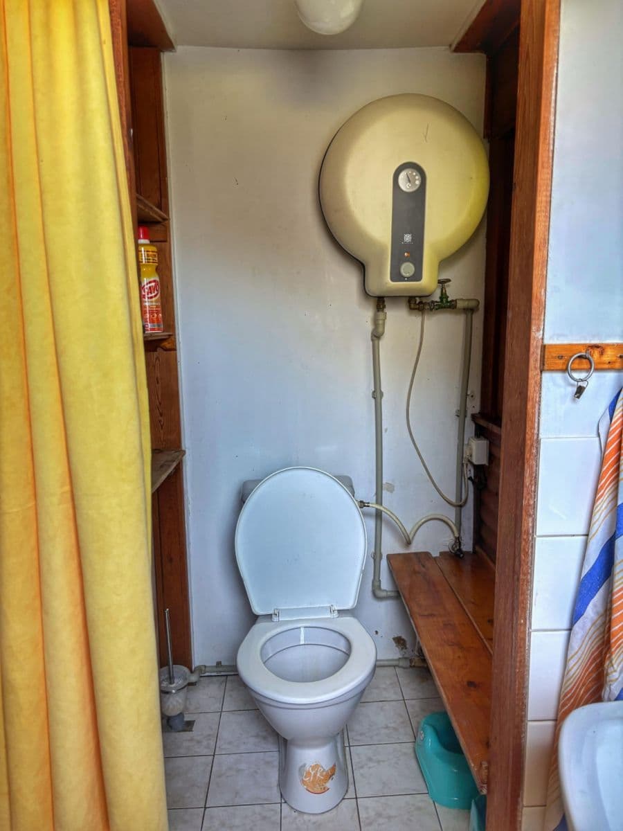 Predaj rekreačného objektu 58 m², pozemek 380 m², Černíny, Středočeský kraj Predaj rekreačného objektu 58 m², pozemek 380 m², Černíny, Středočeský kraj