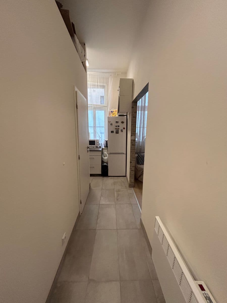 Prenájom bytu 1-izbový 34 m², Růžová, Praha, Praha Prenájom bytu 1-izbový 34 m², Růžová, Praha, Praha