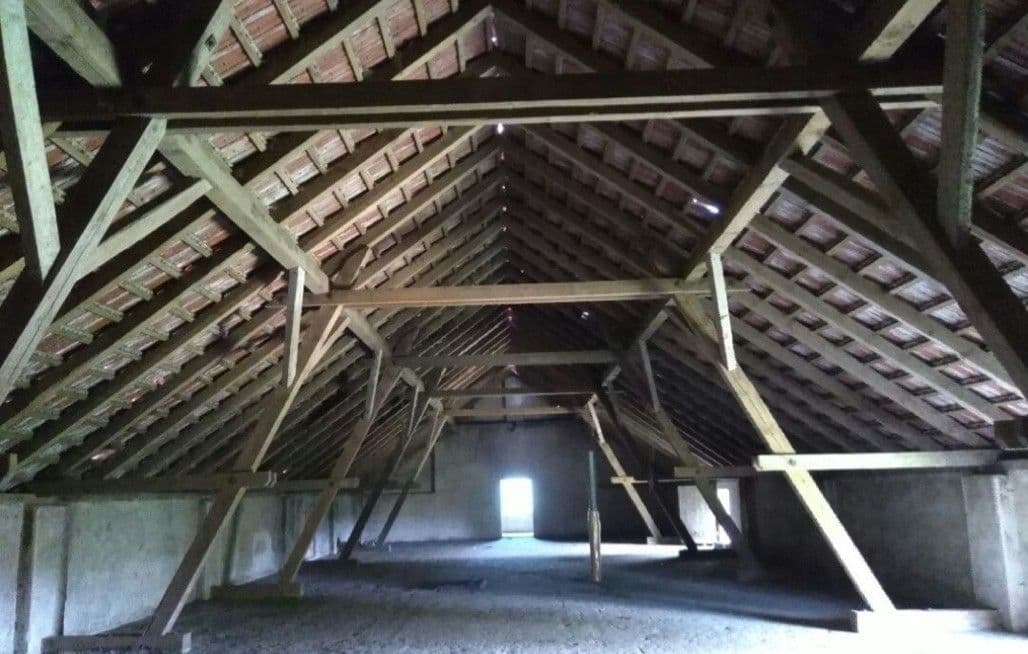 Predaj domu 2.280 m², pozemek 9.733 m², Kramolín, Kraj Vysočina Predaj domu 2.280 m², pozemek 9.733 m², Kramolín, Kraj Vysočina