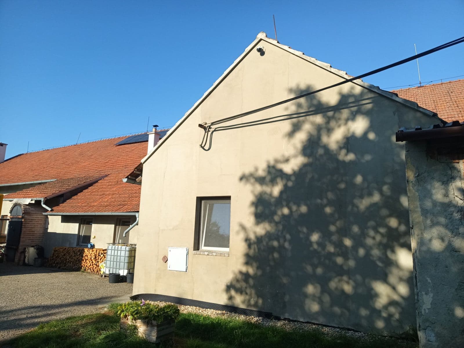 Predaj domu 2.280 m², pozemek 9.733 m², Kramolín, Kraj Vysočina Predaj domu 2.280 m², pozemek 9.733 m², Kramolín, Kraj Vysočina