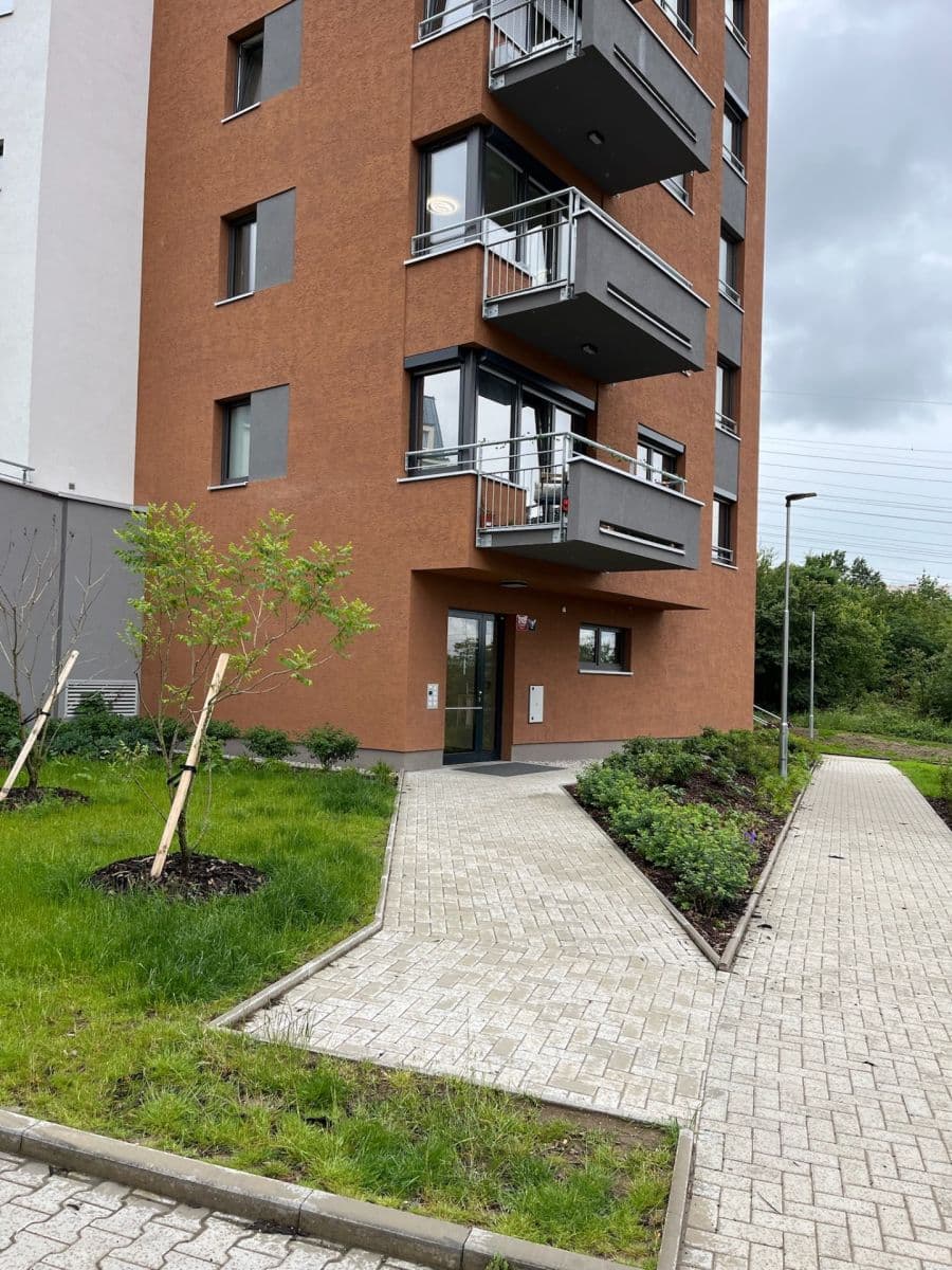 Prenájom bytu 2-izbový 59 m², Drahňovická, Praha, Praha Prenájom bytu 2-izbový 59 m², Drahňovická, Praha, Praha