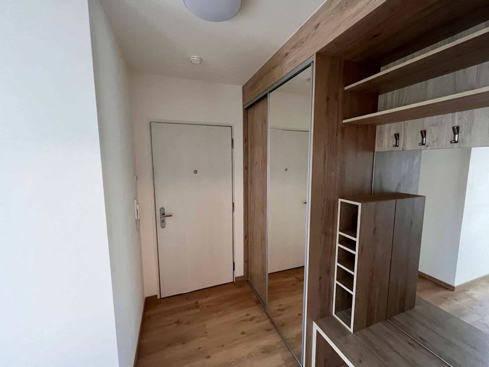 Prenájom bytu 2-izbový 59 m², Drahňovická, Praha, Praha Prenájom bytu 2-izbový 59 m², Drahňovická, Praha, Praha