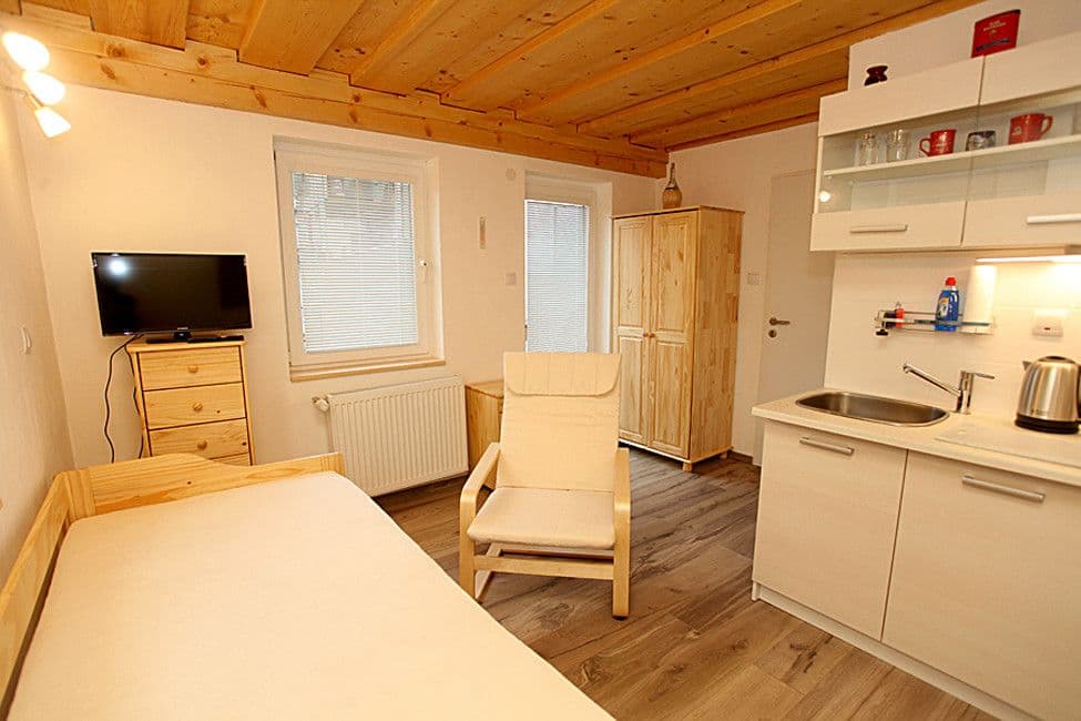 Prenájom bytu 1-izbový 18 m², Na Stoupách, Jihlava, Kraj Vysočina Prenájom bytu 1-izbový 18 m², Na Stoupách, Jihlava, Kraj Vysočina