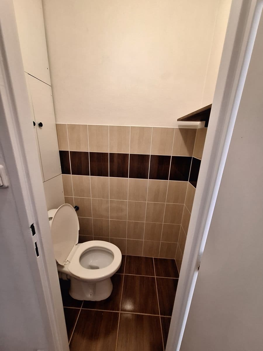 Prenájom bytu 1-izbový 38 m², Nepomucká, Plzeň, Plzeňský kraj Prenájom bytu 1-izbový 38 m², Nepomucká, Plzeň, Plzeňský kraj