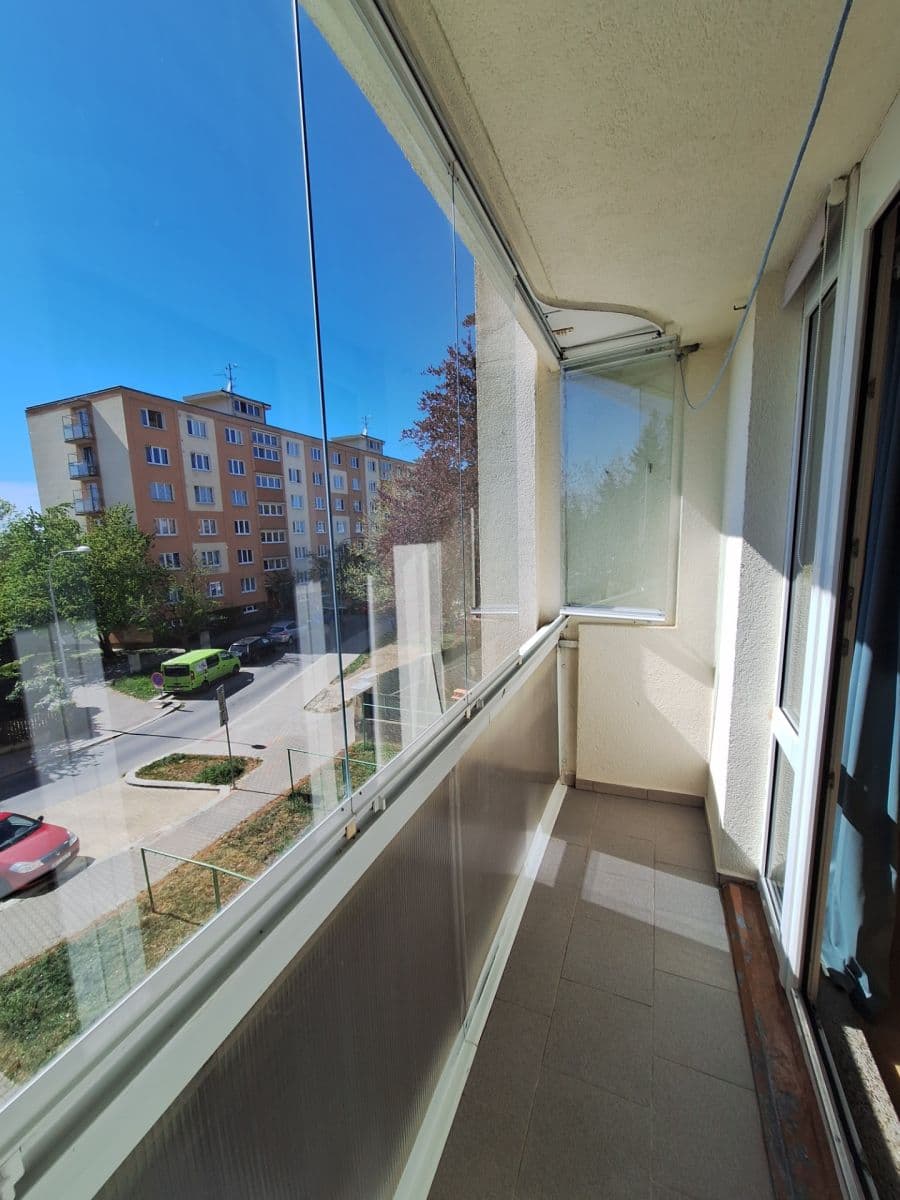 Prenájom bytu 1-izbový 38 m², Nepomucká, Plzeň, Plzeňský kraj Prenájom bytu 1-izbový 38 m², Nepomucká, Plzeň, Plzeňský kraj