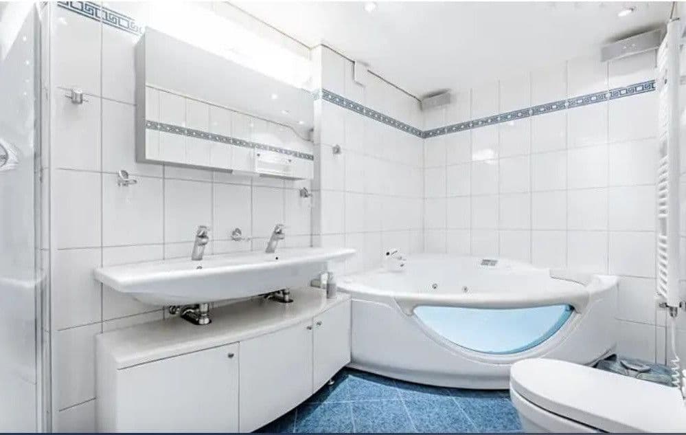 Prenájom bytu 150 m², Smetanovo nábřeží, Praha, Praha Prenájom bytu 150 m², Smetanovo nábřeží, Praha, Praha