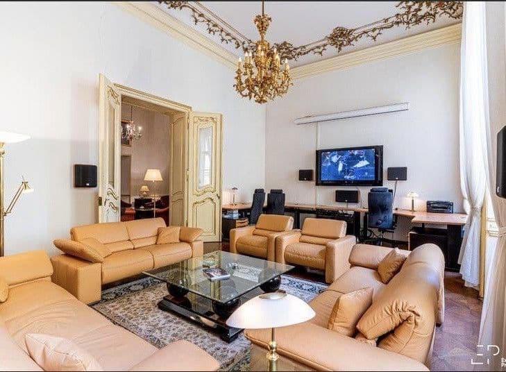 Prenájom bytu 150 m², Smetanovo nábřeží, Praha, Praha Prenájom bytu 150 m², Smetanovo nábřeží, Praha, Praha