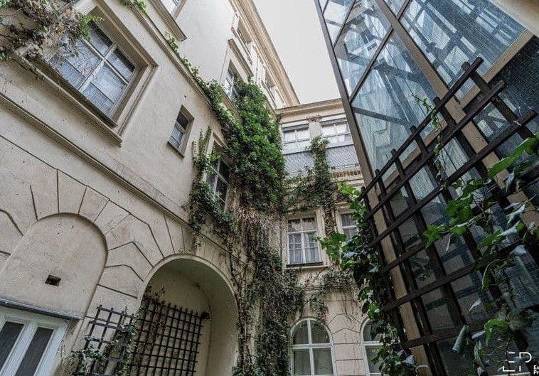 Prenájom bytu 150 m², Smetanovo nábřeží, Praha, Praha Prenájom bytu 150 m², Smetanovo nábřeží, Praha, Praha