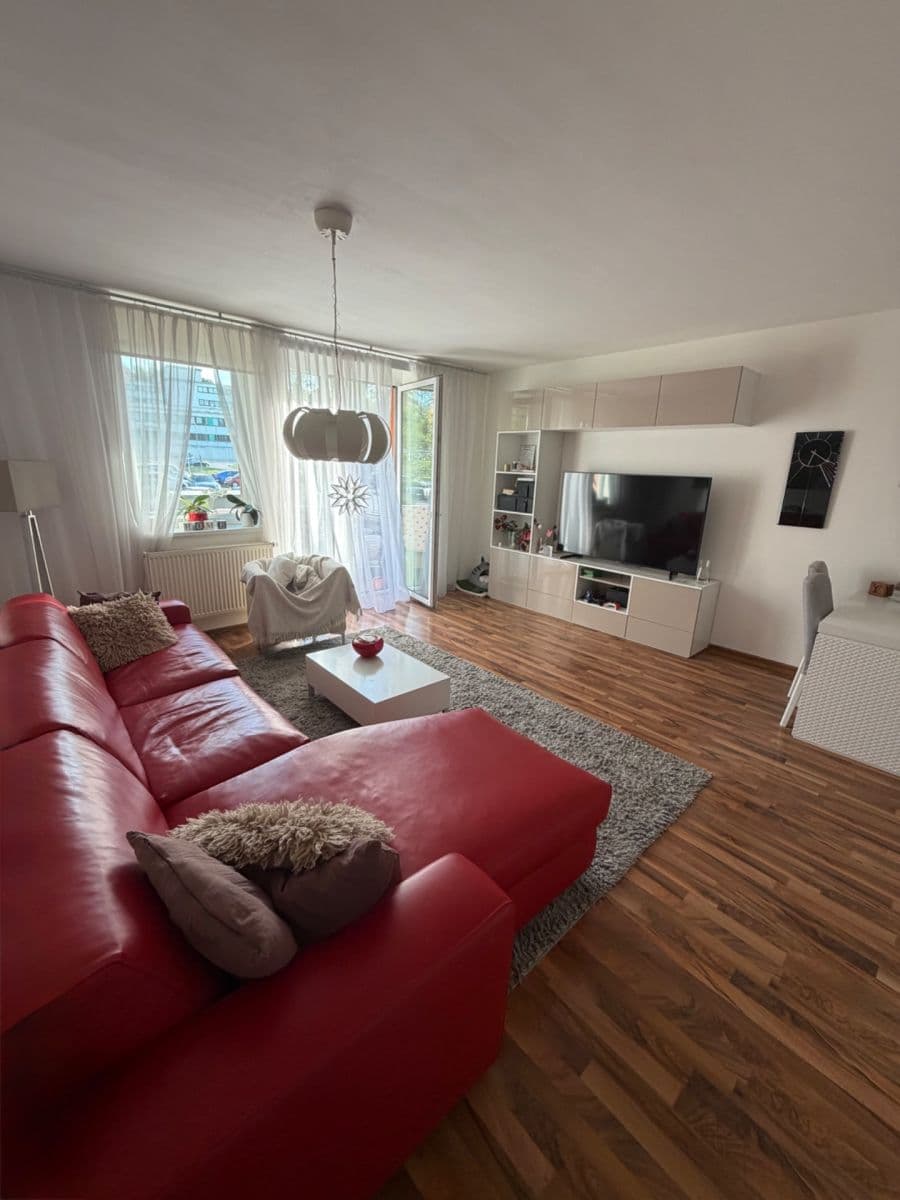 Prenájom bytu 3-izbový 83 m², Za Stadionem, Mělník, Středočeský kraj Prenájom bytu 3-izbový 83 m², Za Stadionem, Mělník, Středočeský kraj