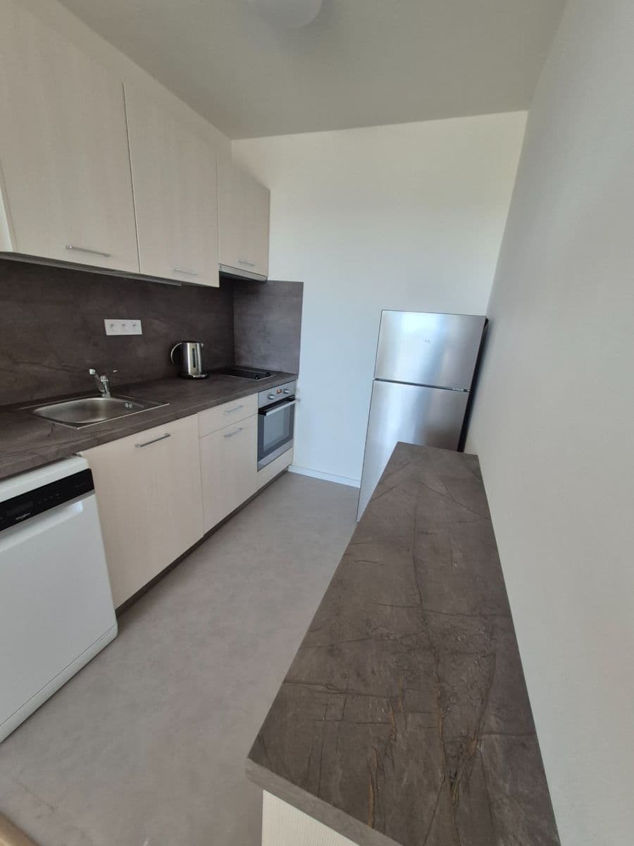 Prenájom bytu 2-izbový 46 m², Milánská, Praha, Praha Prenájom bytu 2-izbový 46 m², Milánská, Praha, Praha