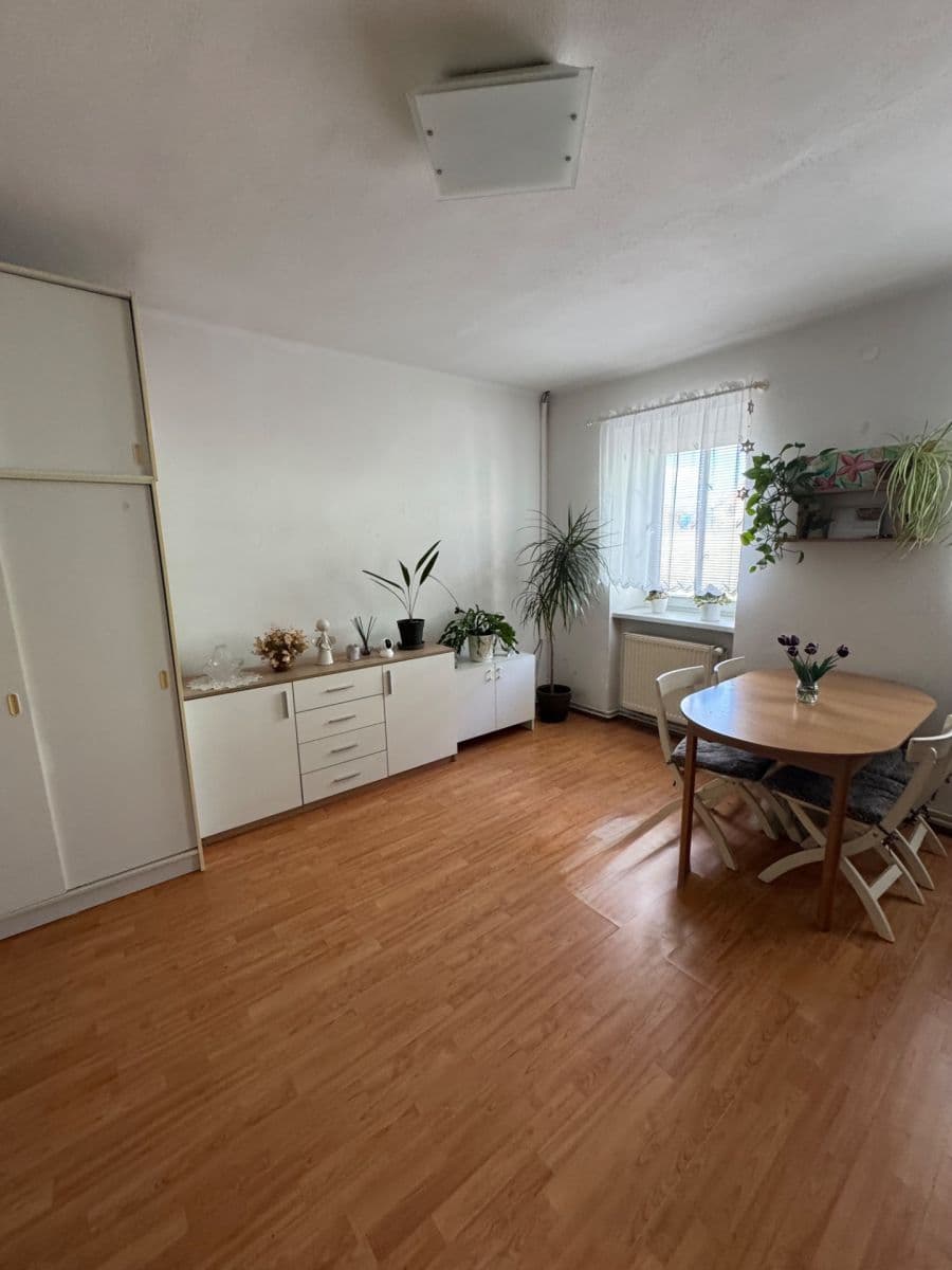 Predaj domu 202 m², pozemek 320 m², Jevišovice, Jihomoravský kraj Predaj domu 202 m², pozemek 320 m², Jevišovice, Jihomoravský kraj