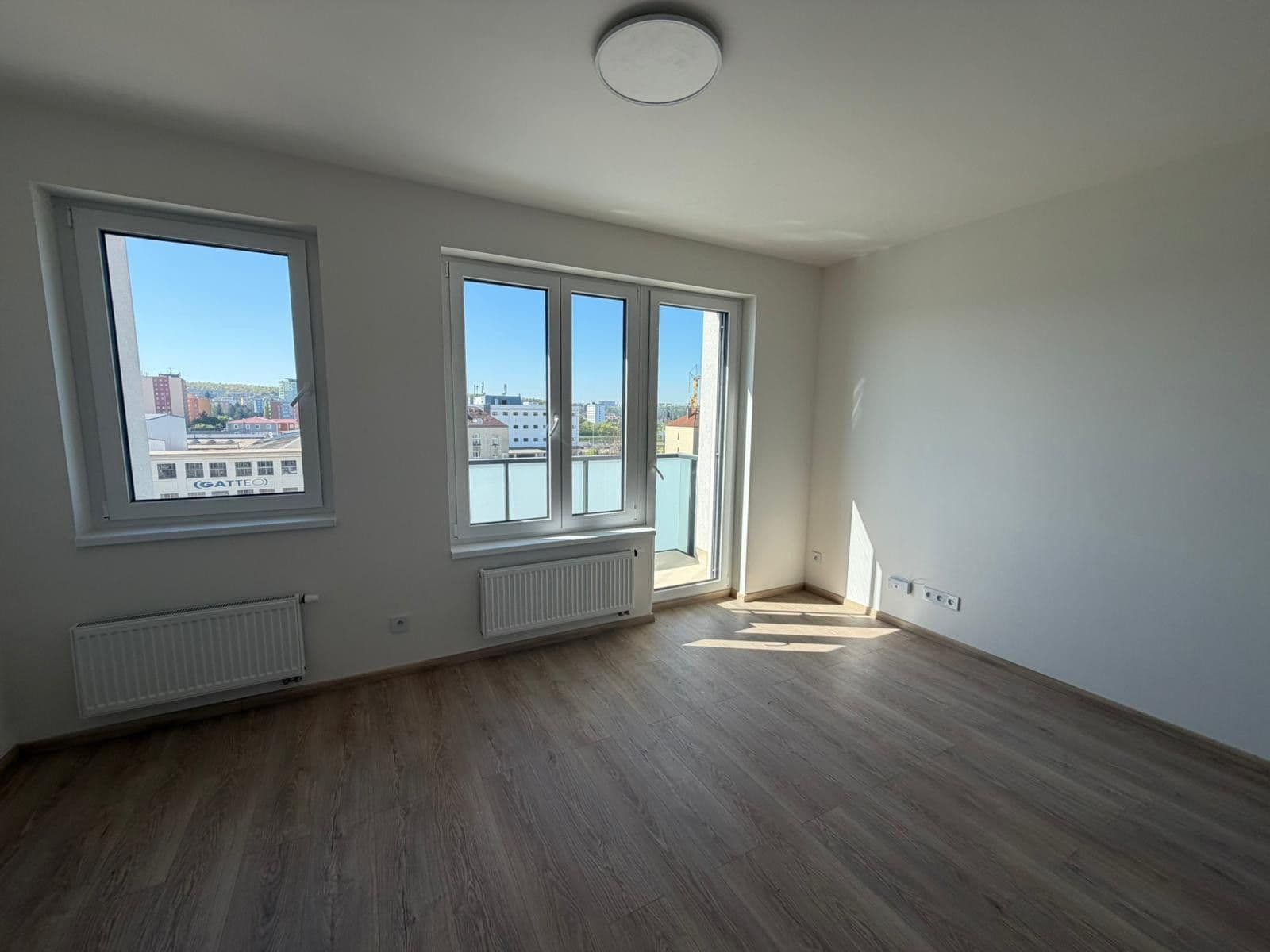 Prenájom bytu 1-izbový 30 m², U Továren, Praha, Praha Prenájom bytu 1-izbový 30 m², U Továren, Praha, Praha