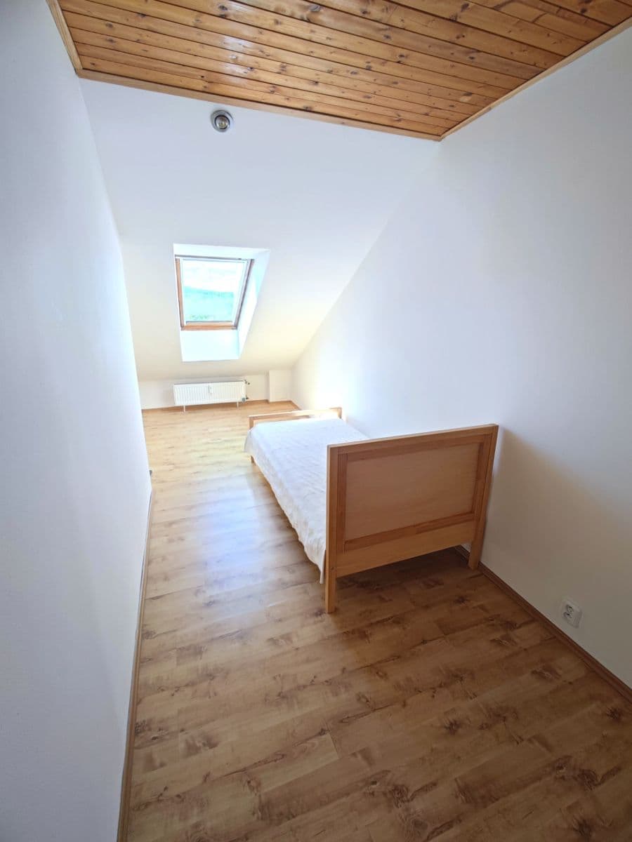 Prenájom bytu 5-izbový 146 m², Sulova, Praha, Praha Prenájom bytu 5-izbový 146 m², Sulova, Praha, Praha