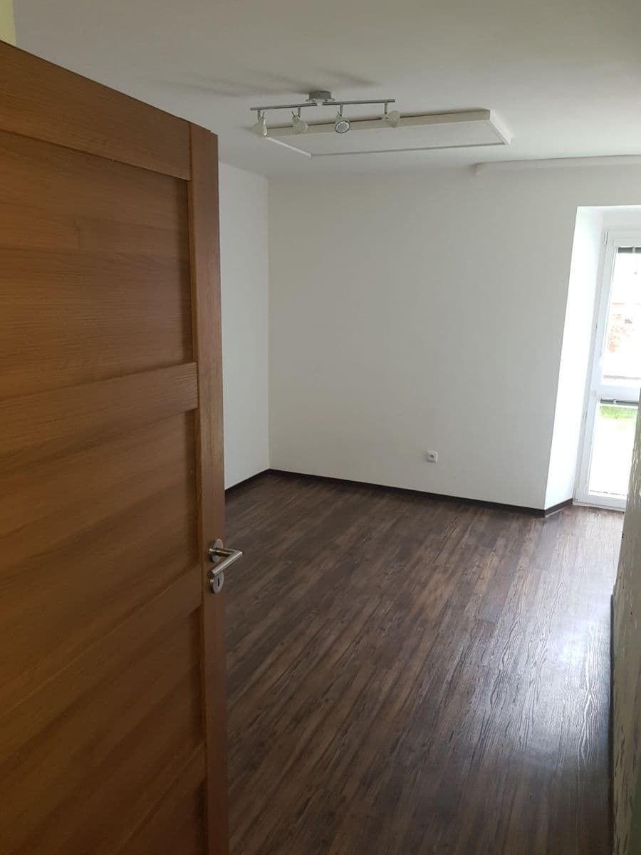 Predaj bytu 2-izbový 53 m², Družstevní, Pohořelice, Jihomoravský kraj Predaj bytu 2-izbový 53 m², Družstevní, Pohořelice, Jihomoravský kraj
