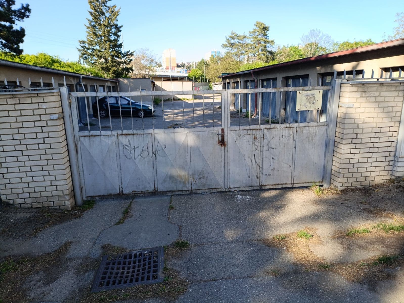 Prenájom garáže 16 m², Fügnerova, Brno, Jihomoravský kraj Prenájom garáže 16 m², Fügnerova, Brno, Jihomoravský kraj