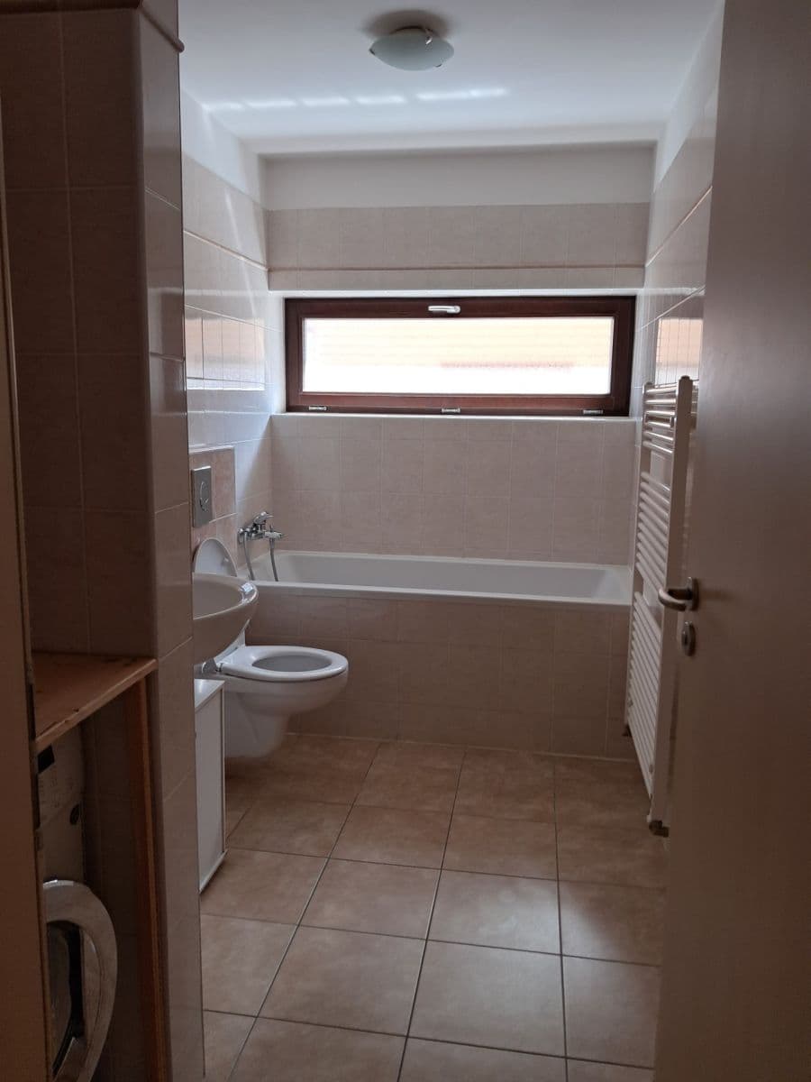 Prenájom bytu 2-izbový 50 m², Štverákova, Praha, Praha Prenájom bytu 2-izbový 50 m², Štverákova, Praha, Praha