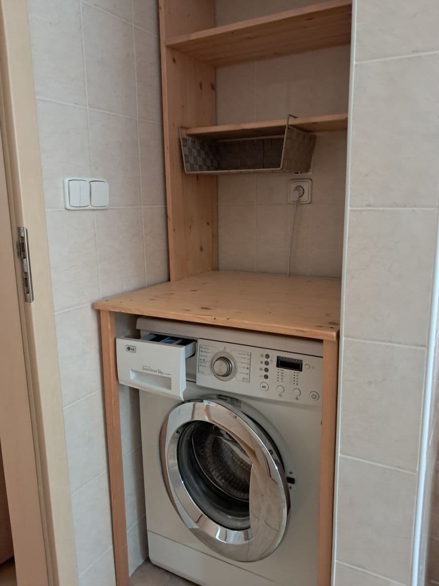Prenájom bytu 2-izbový 50 m², Štverákova, Praha, Praha Prenájom bytu 2-izbový 50 m², Štverákova, Praha, Praha