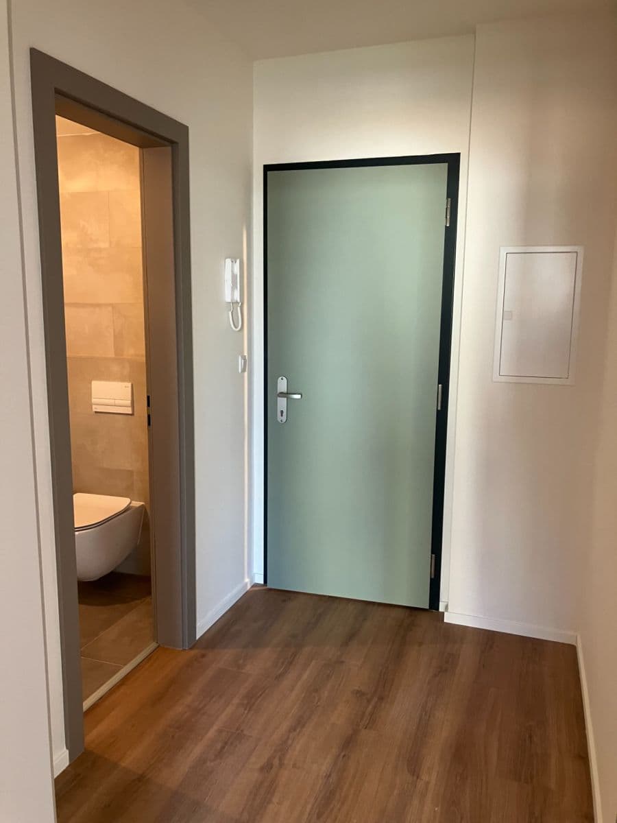 Prenájom bytu 2-izbový 40 m², Arnošta Valenty, Praha, Praha Prenájom bytu 2-izbový 40 m², Arnošta Valenty, Praha, Praha