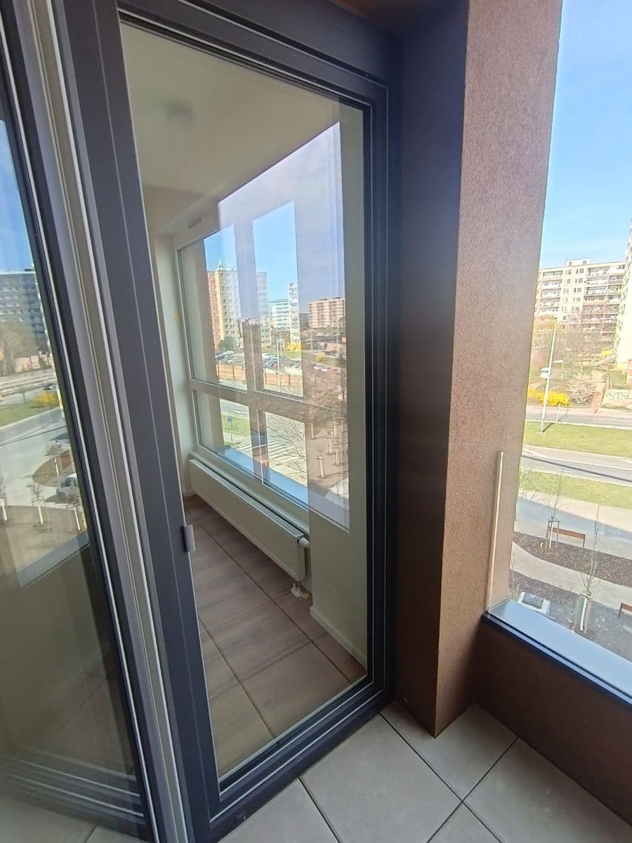Prenájom bytu 2-izbový 40 m², Arnošta Valenty, Praha, Praha Prenájom bytu 2-izbový 40 m², Arnošta Valenty, Praha, Praha
