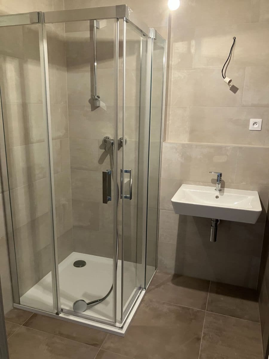 Prenájom bytu 2-izbový 40 m², Arnošta Valenty, Praha, Praha Prenájom bytu 2-izbový 40 m², Arnošta Valenty, Praha, Praha