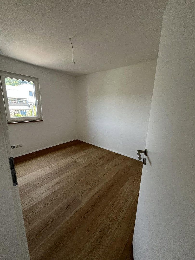 Predaj bytu 3-izbový 110 m², Lindenstr.48, Haslach im Kinzigtal, Bádensko-Wurttembersko Predaj bytu 3-izbový 110 m², Lindenstr.48, Haslach im Kinzigtal, Bádensko-Wurttembersko