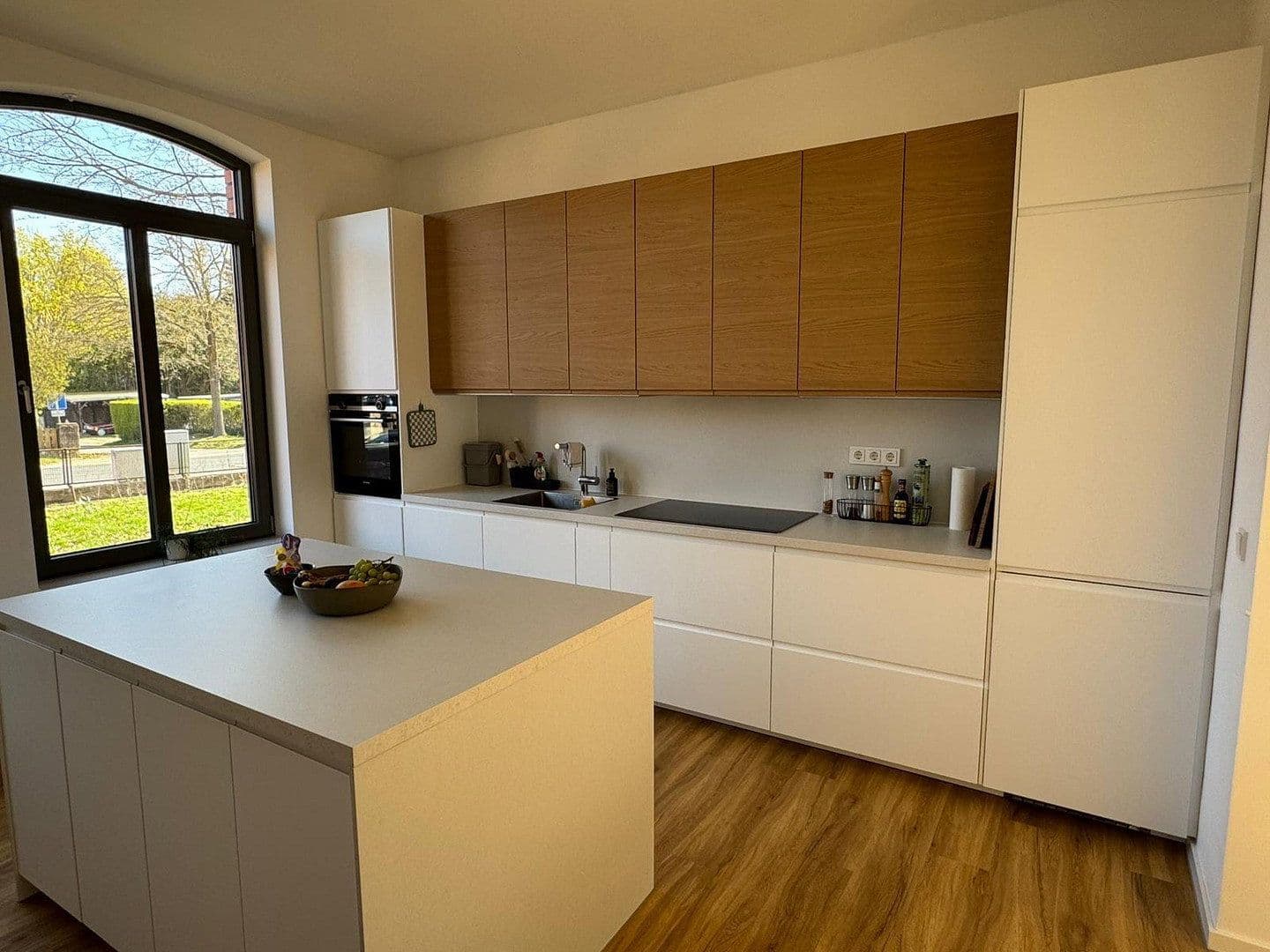 Prenájom bytu 3-izbový 128 m², Wennigsen (Deister), Dolné Sasko Prenájom bytu 3-izbový 128 m², Wennigsen (Deister), Dolné Sasko