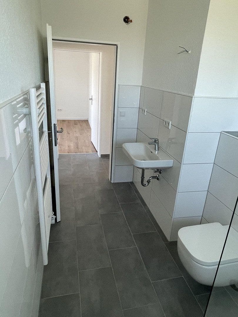 Prenájom bytu 4-izbový 86 m², Birkenweg 1, Hückeswagen, Severné Porýnie - Westfálsko Prenájom bytu 4-izbový 86 m², Birkenweg 1, Hückeswagen, Severné Porýnie - Westfálsko