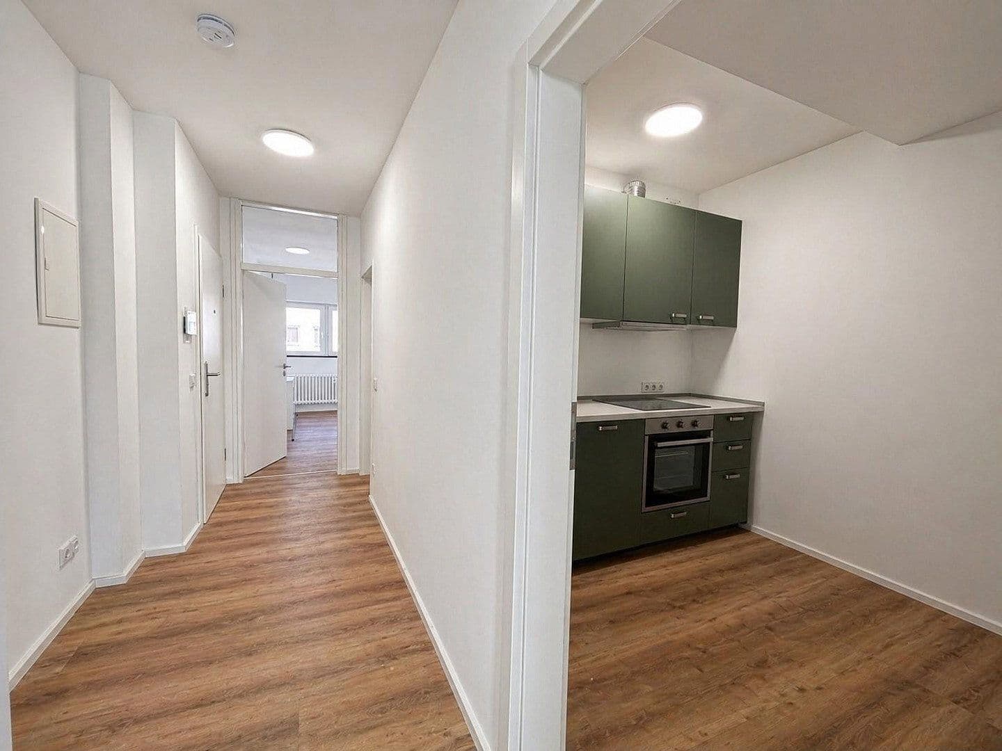 Prenájom bytu 2-izbový 60 m², Köln, Severné Porýnie - Westfálsko Prenájom bytu 2-izbový 60 m², Köln, Severné Porýnie - Westfálsko