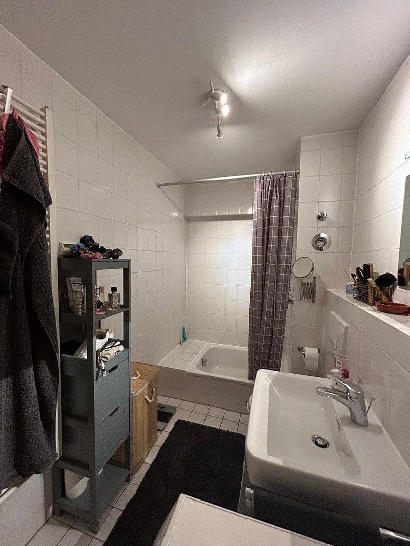 Prenájom bytu 2-izbový 48 m², Schwarenbergstr. 10, Stuttgart, Bádensko-Wurttembersko Prenájom bytu 2-izbový 48 m², Schwarenbergstr. 10, Stuttgart, Bádensko-Wurttembersko