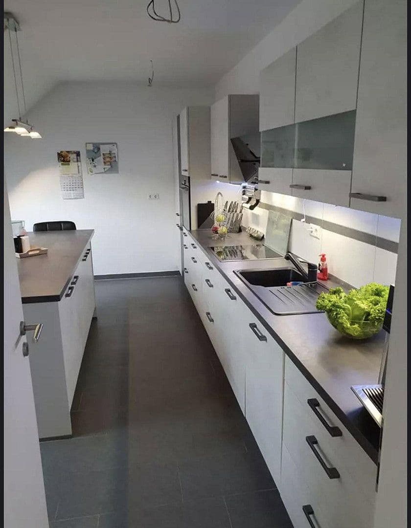 Prenájom bytu 4-izbový 125 m², Salzelmener Str.5/1, Bad Rappenau, Bádensko-Wurttembersko Prenájom bytu 4-izbový 125 m², Salzelmener Str.5/1, Bad Rappenau, Bádensko-Wurttembersko