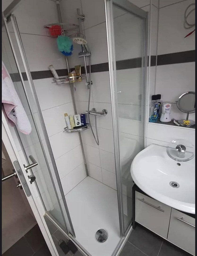 Prenájom bytu 4-izbový 125 m², Salzelmener Str.5/1, Bad Rappenau, Bádensko-Wurttembersko Prenájom bytu 4-izbový 125 m², Salzelmener Str.5/1, Bad Rappenau, Bádensko-Wurttembersko