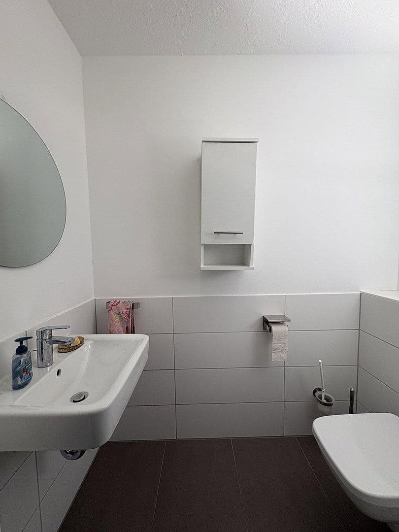 Predaj domu 145 m², pozemek 144 m², Helmut-Schmidt-Ring, Röthenbach an der Pegnitz, Bavorsko Predaj domu 145 m², pozemek 144 m², Helmut-Schmidt-Ring, Röthenbach an der Pegnitz, Bavorsko