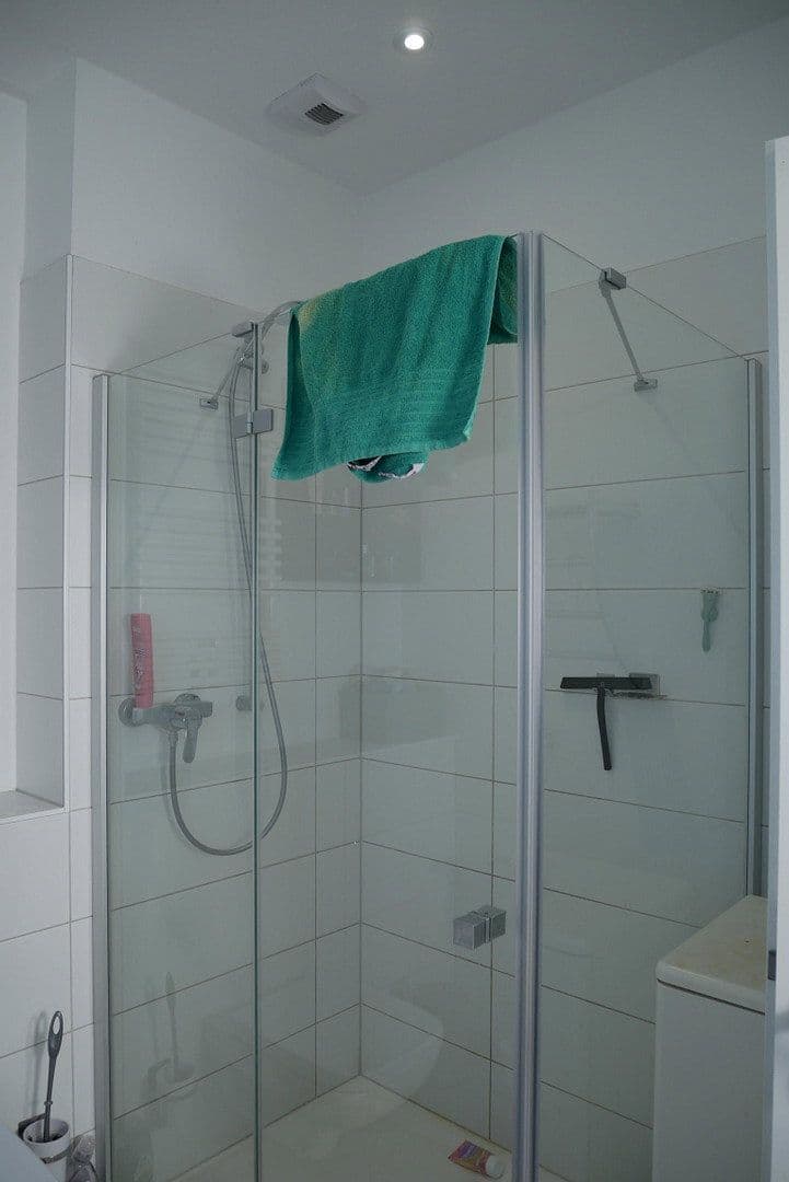 Predaj domu 145 m², pozemek 144 m², Helmut-Schmidt-Ring, Röthenbach an der Pegnitz, Bavorsko Predaj domu 145 m², pozemek 144 m², Helmut-Schmidt-Ring, Röthenbach an der Pegnitz, Bavorsko