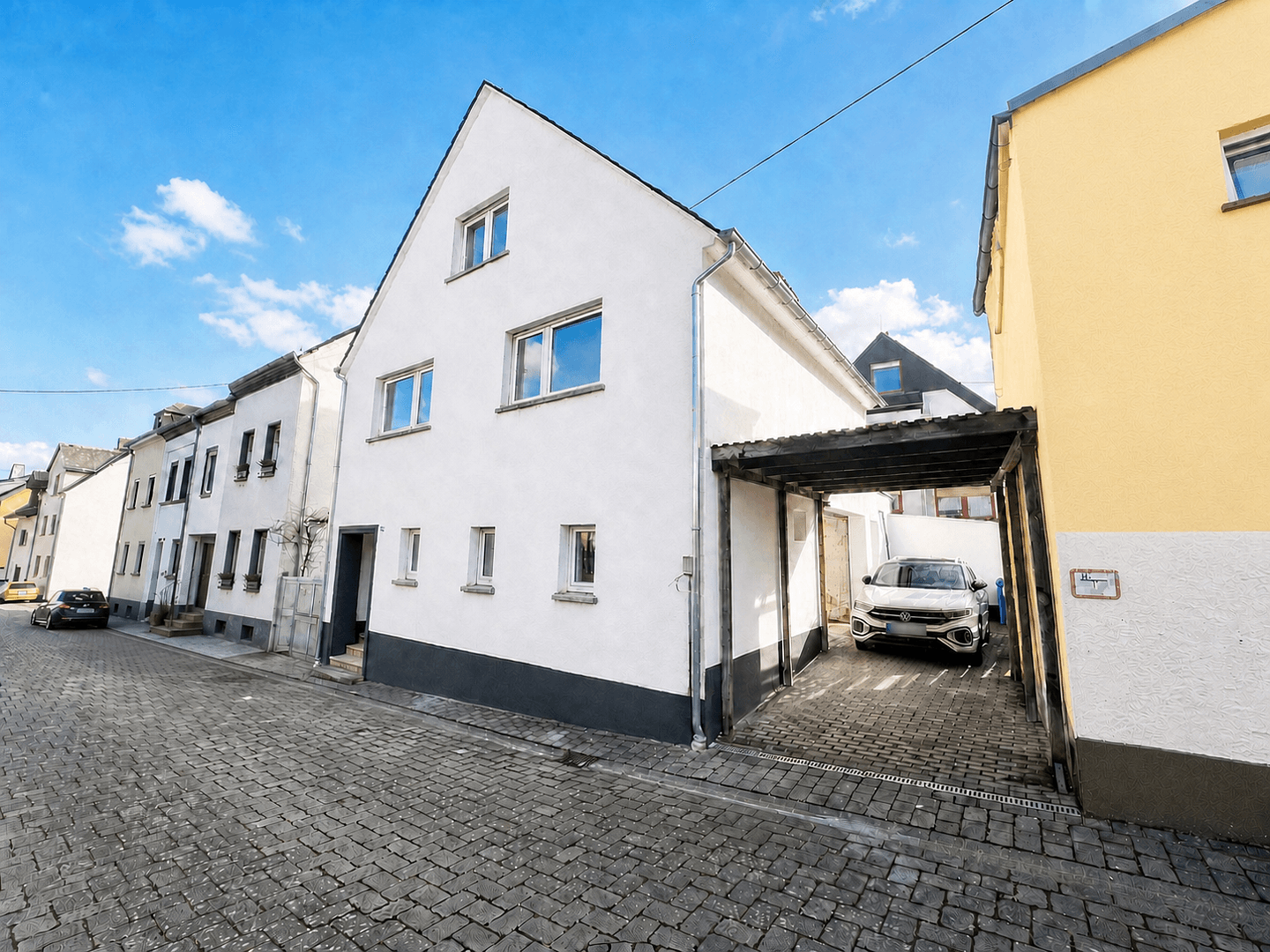 Predaj domu 140 m², pozemek 131 m², Hollerstraße 12, Koblenz, Porýnie-Falcko Predaj domu 140 m², pozemek 131 m², Hollerstraße 12, Koblenz, Porýnie-Falcko