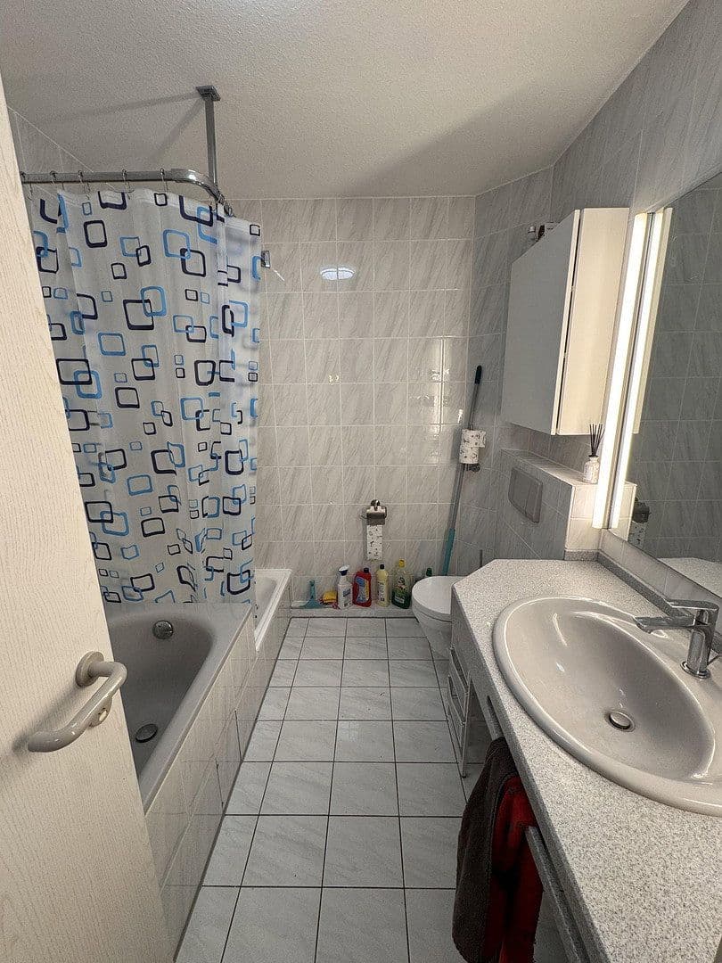 Prenájom bytu 2-izbový 62 m², Idstein, Hesensko Prenájom bytu 2-izbový 62 m², Idstein, Hesensko