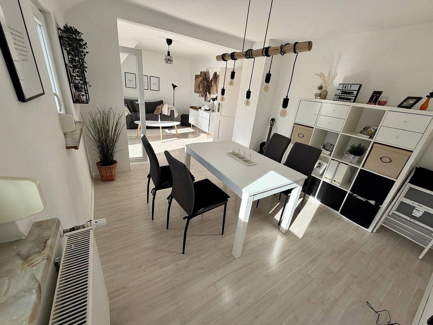Prenájom bytu 2-izbový 65 m², Besigheim, Bádensko-Wurttembersko Prenájom bytu 2-izbový 65 m², Besigheim, Bádensko-Wurttembersko