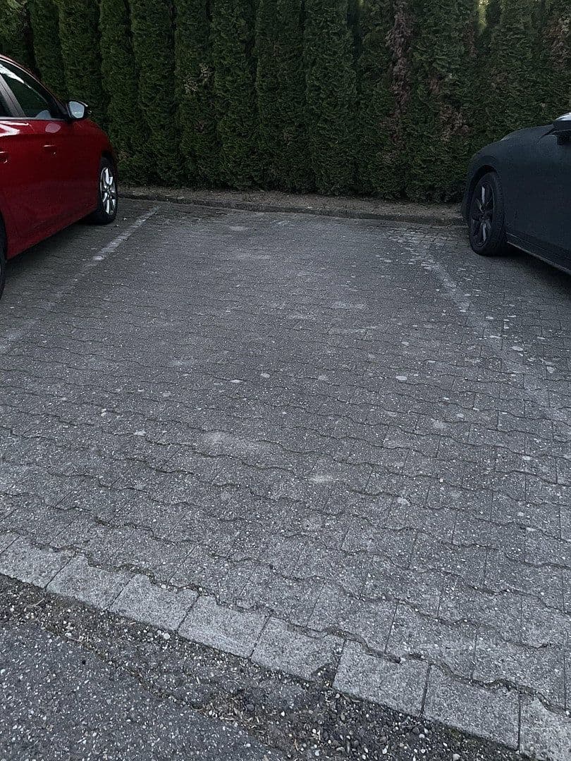 Prenájom bytu 2-izbový 65 m², Besigheim, Bádensko-Wurttembersko Prenájom bytu 2-izbový 65 m², Besigheim, Bádensko-Wurttembersko