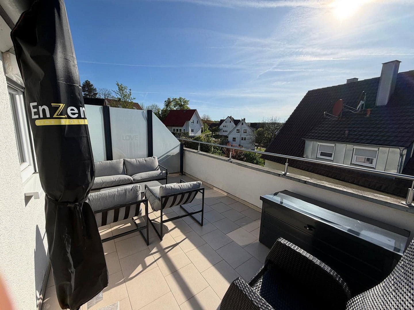 Prenájom bytu 2-izbový 65 m², Besigheim, Bádensko-Wurttembersko Prenájom bytu 2-izbový 65 m², Besigheim, Bádensko-Wurttembersko