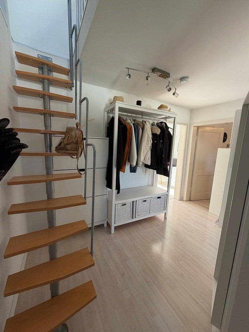 Prenájom bytu 2-izbový 65 m², Besigheim, Bádensko-Wurttembersko Prenájom bytu 2-izbový 65 m², Besigheim, Bádensko-Wurttembersko