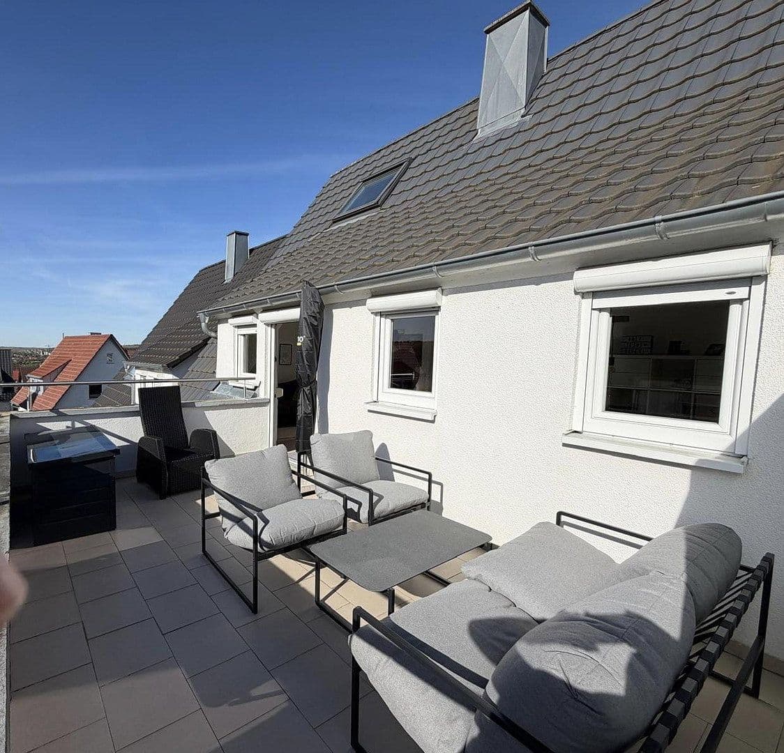 Prenájom bytu 2-izbový 65 m², Besigheim, Bádensko-Wurttembersko Prenájom bytu 2-izbový 65 m², Besigheim, Bádensko-Wurttembersko