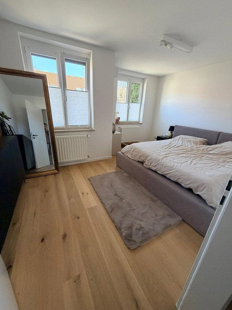 Predaj domu 130 m², pozemek 130 m², München, Bavorsko Predaj domu 130 m², pozemek 130 m², München, Bavorsko