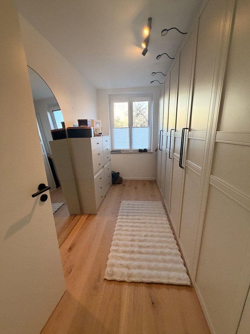 Predaj domu 130 m², pozemek 130 m², München, Bavorsko Predaj domu 130 m², pozemek 130 m², München, Bavorsko