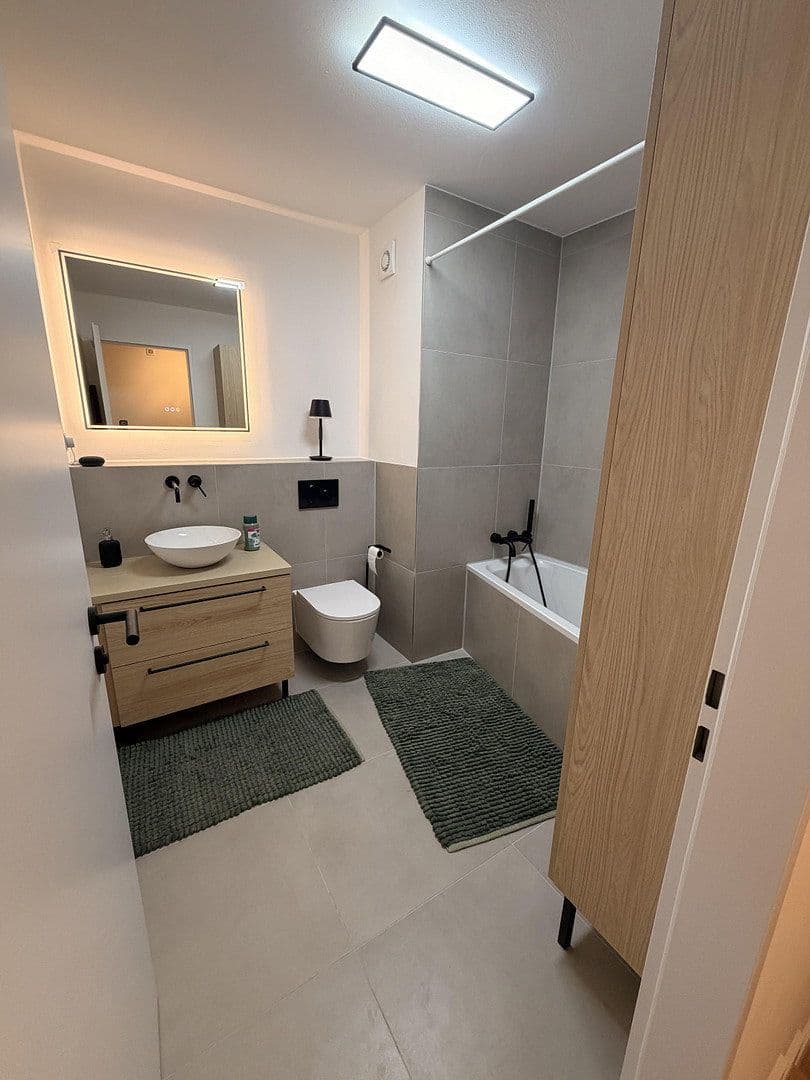 Predaj domu 130 m², pozemek 130 m², München, Bavorsko Predaj domu 130 m², pozemek 130 m², München, Bavorsko