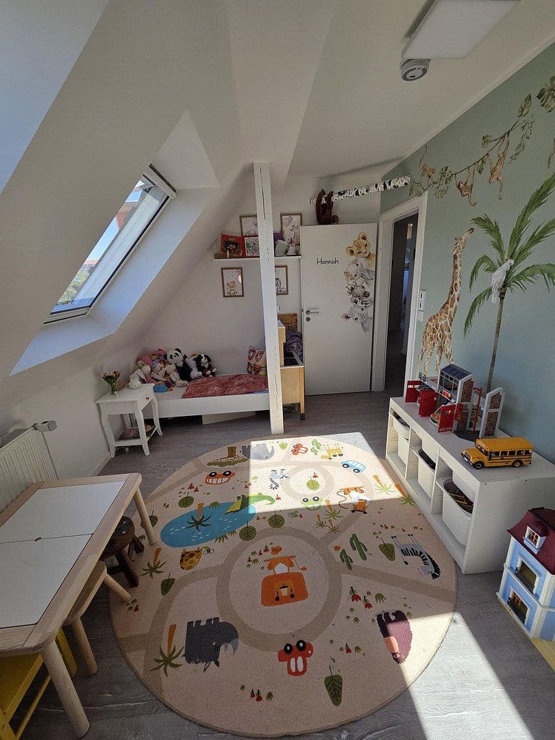 Predaj bytu 3-izbový 99 m², Tangermünder Weg 18, Berlin, Berlín Predaj bytu 3-izbový 99 m², Tangermünder Weg 18, Berlin, Berlín