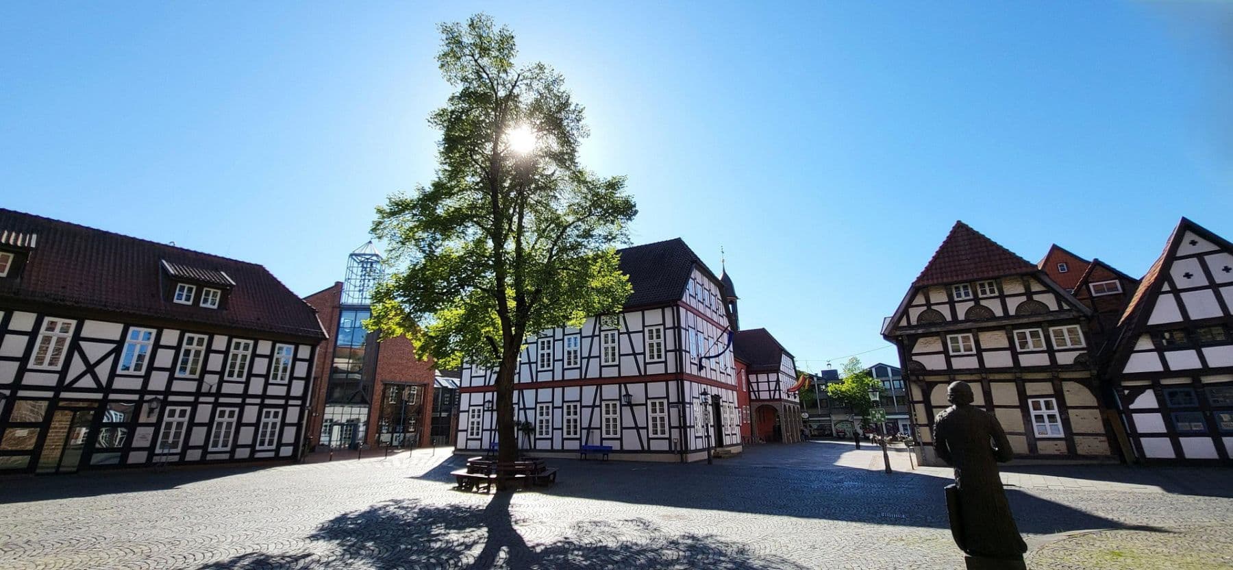 Prenájom bytu 3-izbový 84 m², Nienburg/Weser, Dolné Sasko Prenájom bytu 3-izbový 84 m², Nienburg/Weser, Dolné Sasko