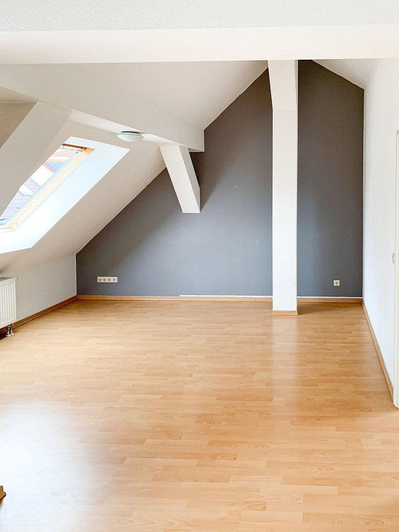 Prenájom bytu 2-izbový 55 m², Leipzig, Sasko Prenájom bytu 2-izbový 55 m², Leipzig, Sasko