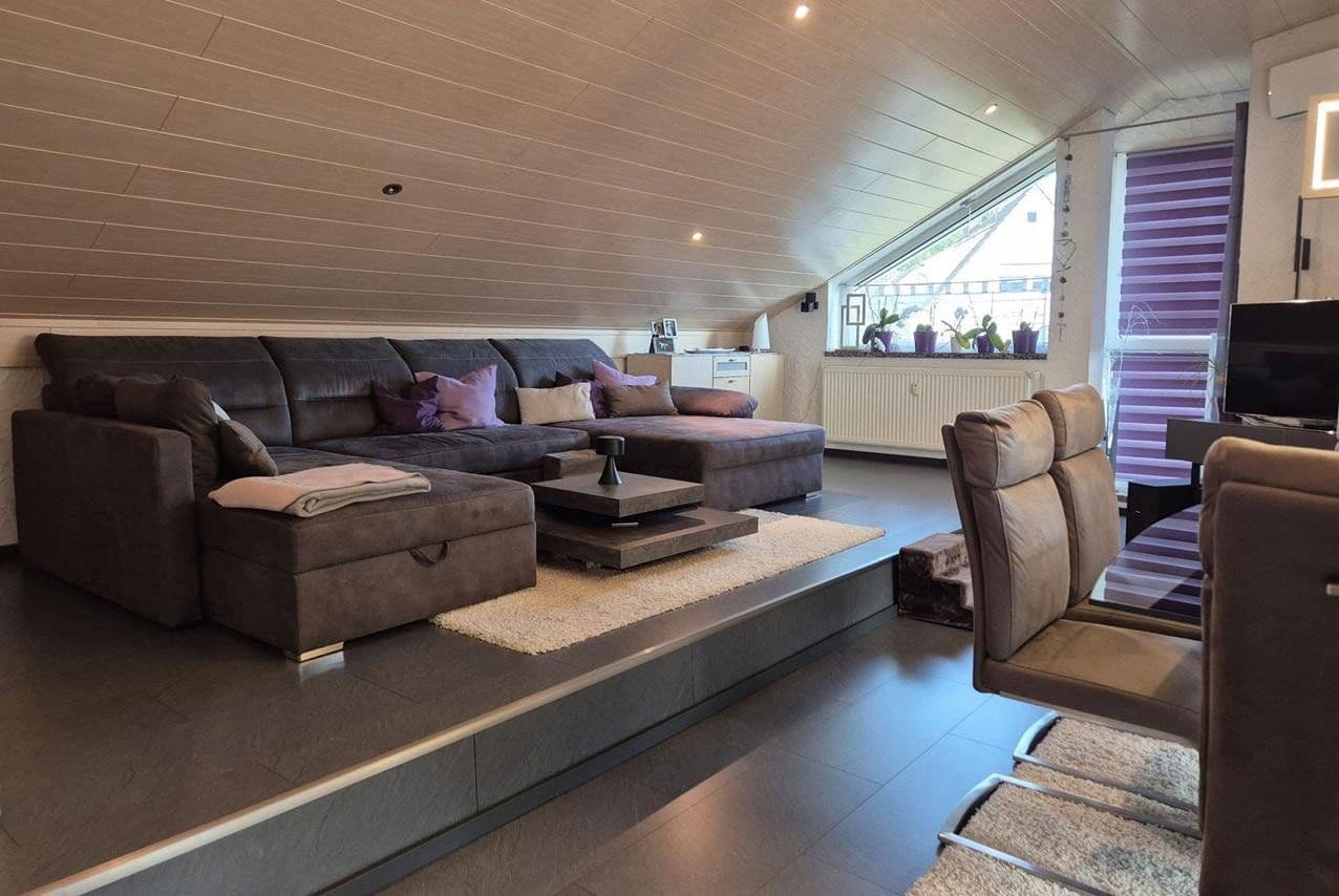Prenájom bytu 4-izbový 141 m², Lautertal (Odenwald), Hesensko Prenájom bytu 4-izbový 141 m², Lautertal (Odenwald), Hesensko
